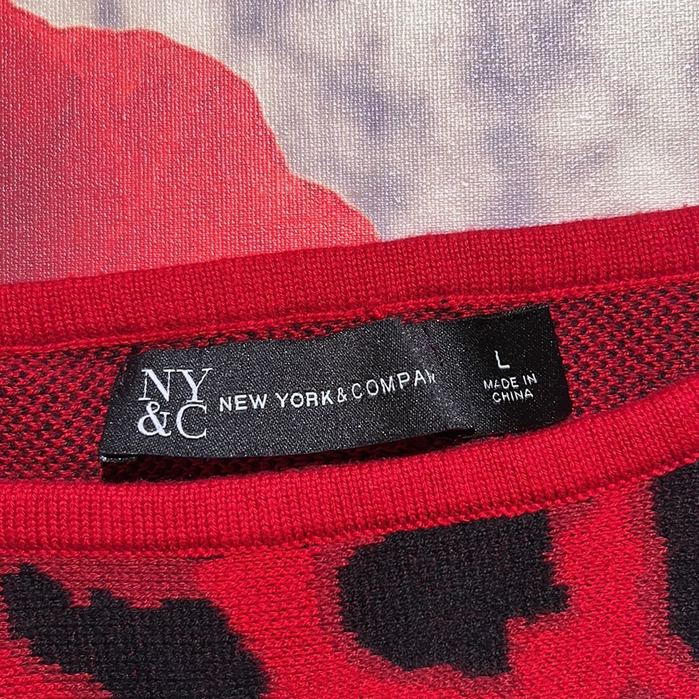 Woman’s sweater - Picture 3 of 4